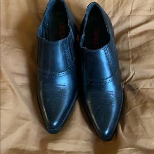 GUC dingo cowboy booties